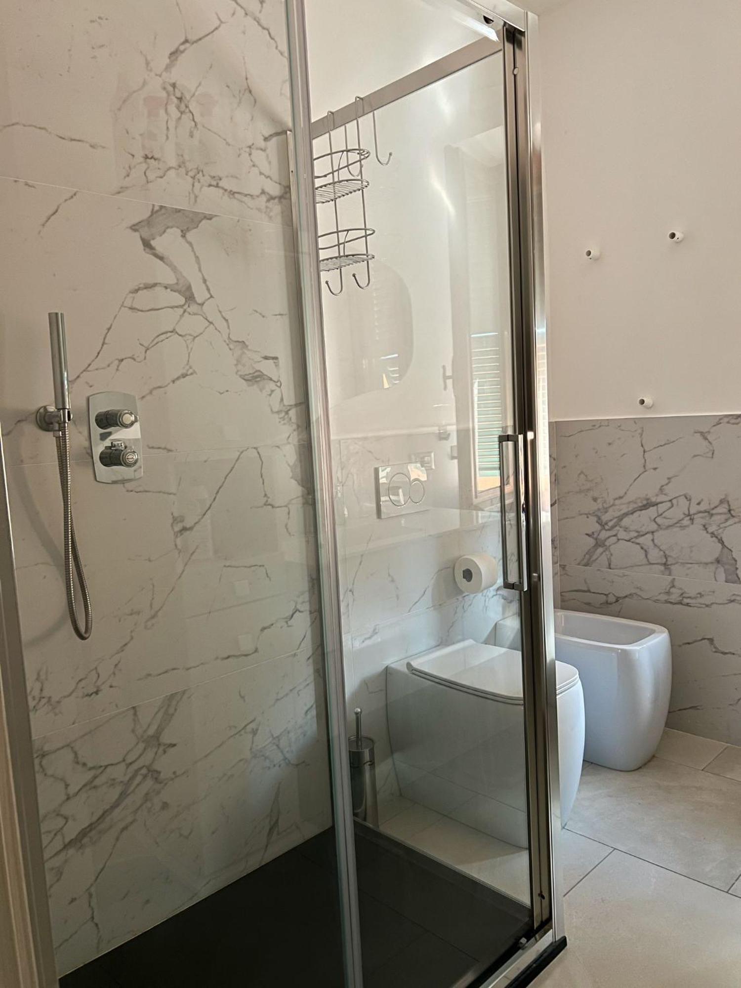 B&B La Piazzetta Vado Ligure Exterior foto